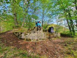 Grundmauern der Burg Granegg über dem Christental