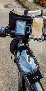 Komoot-App am Fahrradlenker