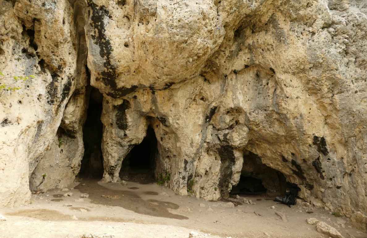Dreieingangshöhle