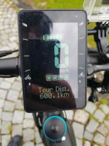 600km