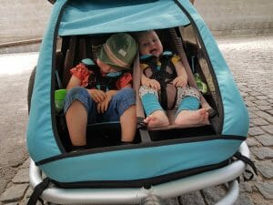 Croozer Hängematte und Sonnenschutz